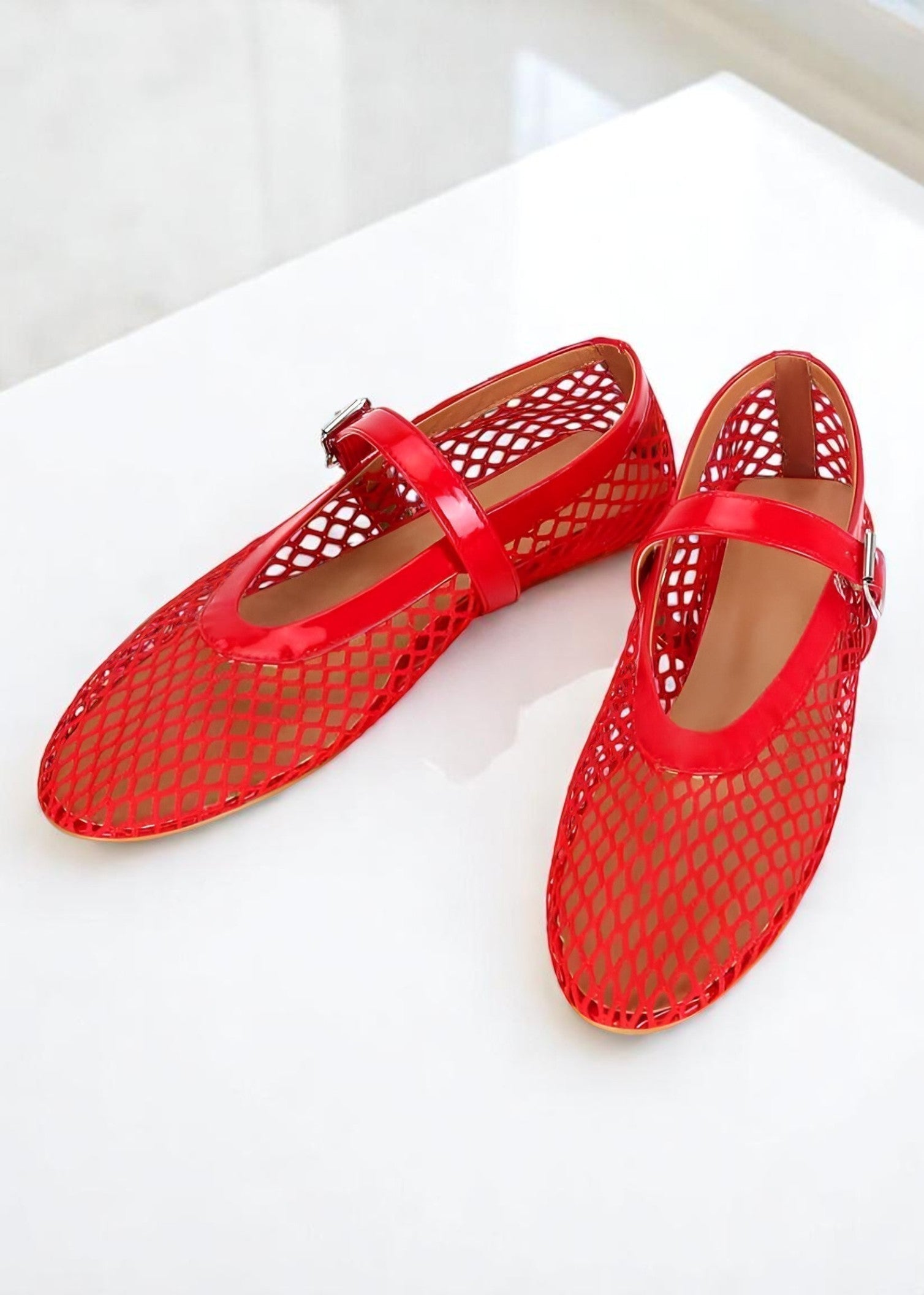 Luna – Mesh Flats με Μοντέρνο & Δηλωτικό Στυλ